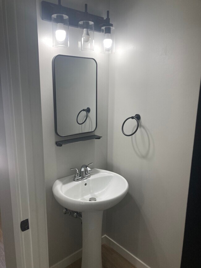 Building Photo - 425 S Lexington Pkwy