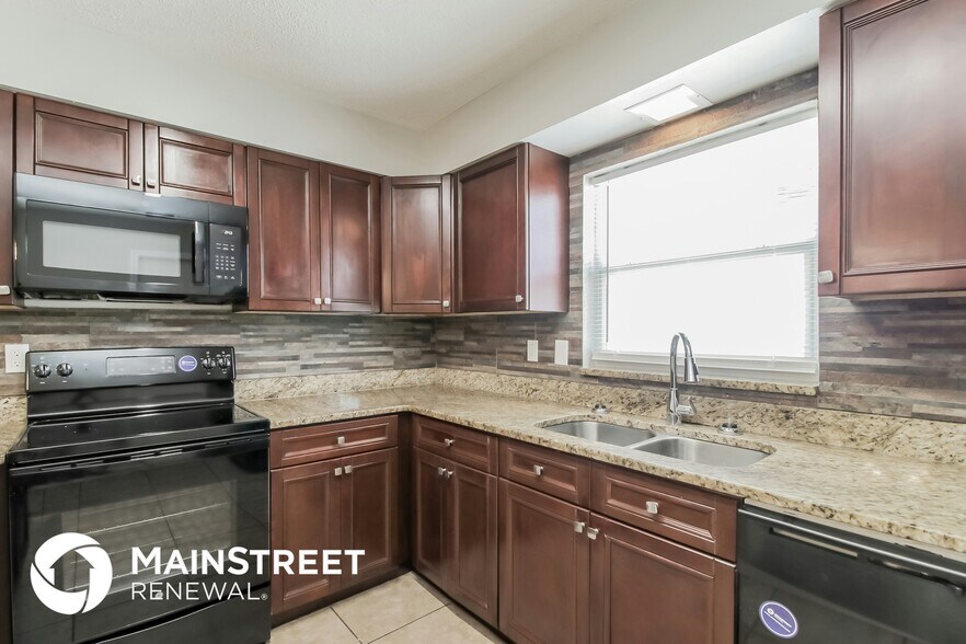 Building Photo - 801 Jordan Ave