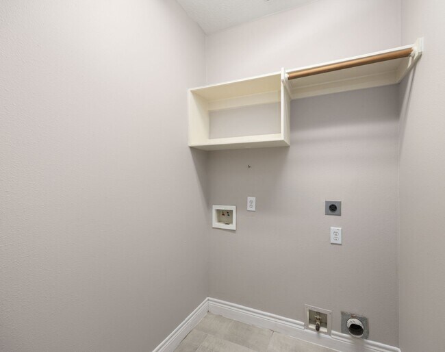 Building Photo - 12807 Sienna Trails Dr