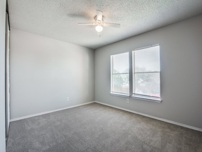 Building Photo - 9706 Highland Creek