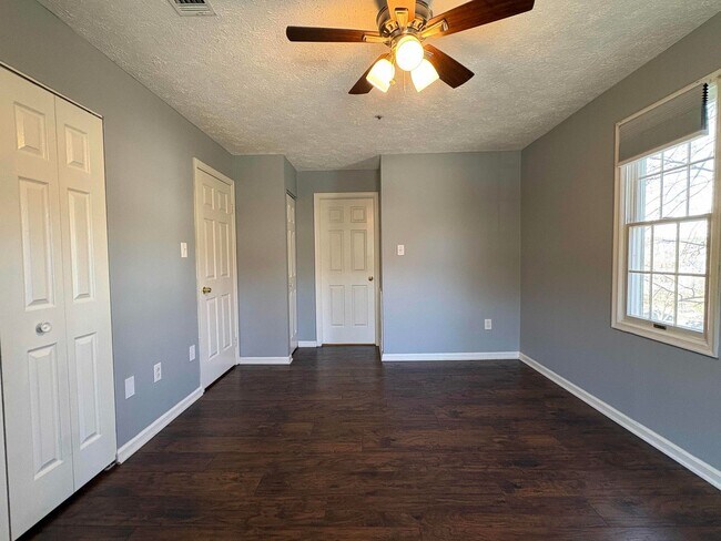 Building Photo - Great 2 Bedroom 2 Bath in Germantown