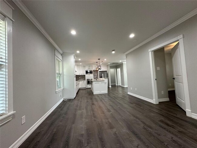 Building Photo - completely renovated 1930 Craftsman bungal...