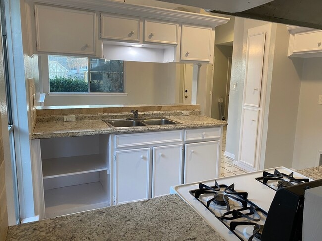 Building Photo - 20074 S Navaho Trail