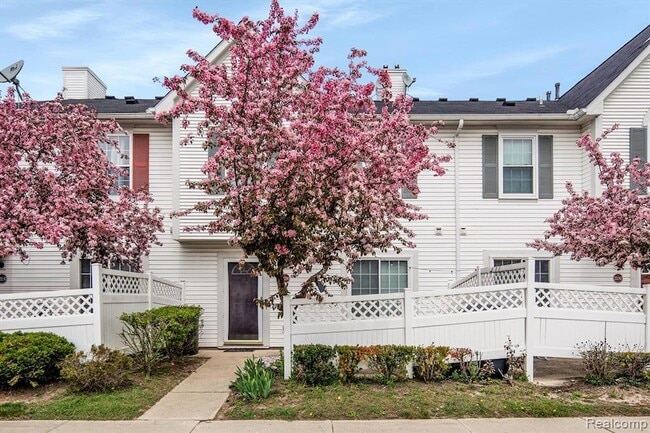 Building Photo - 22241 Atlantic Pointe