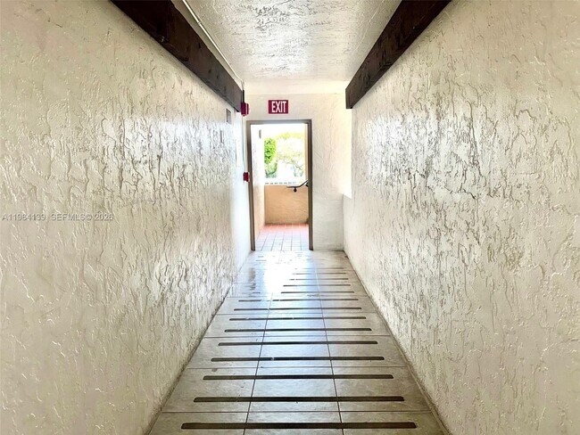 Building Photo - 10700 SW 108th Ave