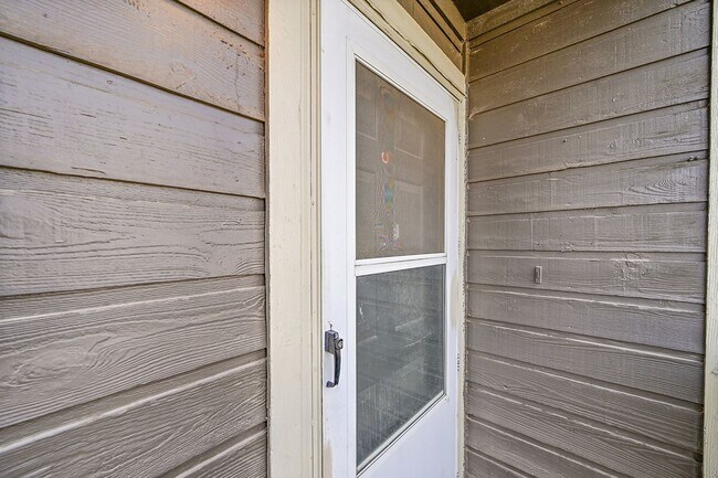 Building Photo - 1051 Mazatlan Cir