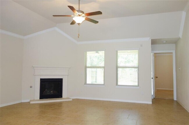 Building Photo - 3745 Bainbridge St