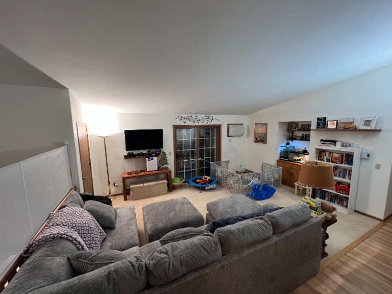 Building Photo - 611 Barrington Ct