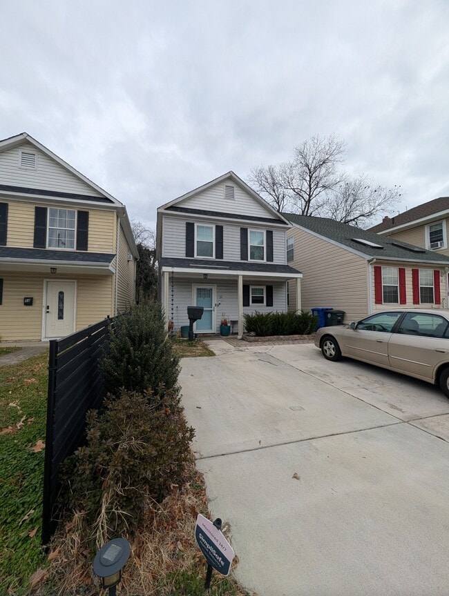 Building Photo - 52 Buxton Ave