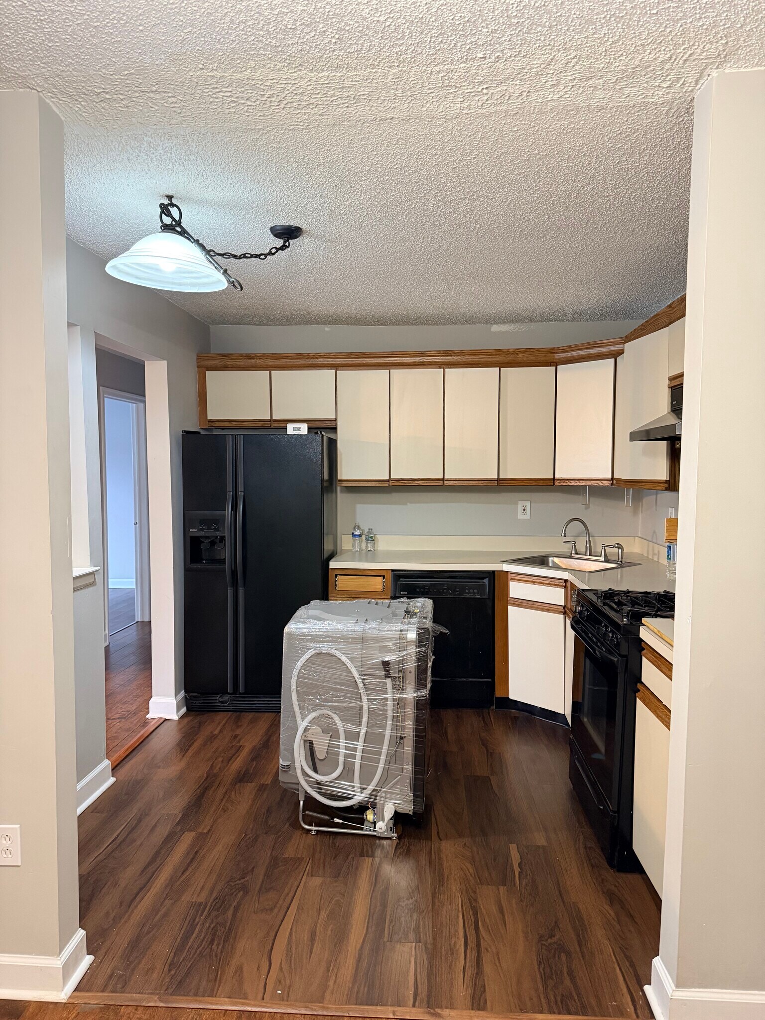 Building Photo - 32 Holly Ct