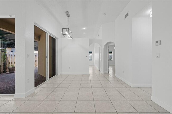 Building Photo - 11255 NW 53rd Ln