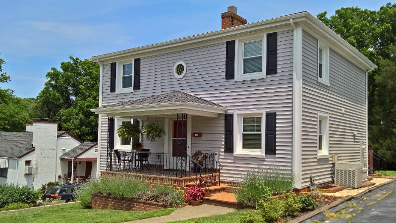 Building Photo - 911 Blenheim Ave