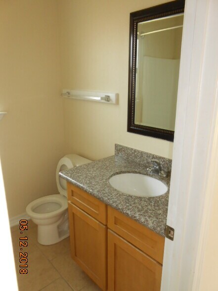 Hall Bathroom - 745 N Nicholson Ave