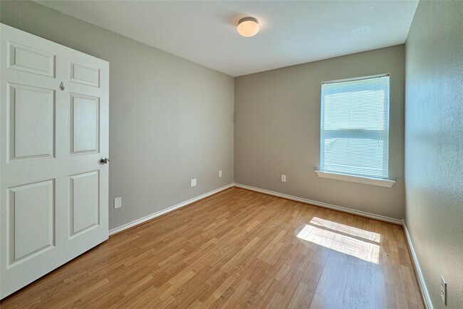 Building Photo - 3455 Angel Ln