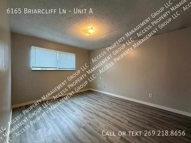 Building Photo - 6165 Briarcliff Ln