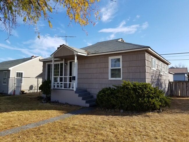 Primary Photo - House with Full Basement