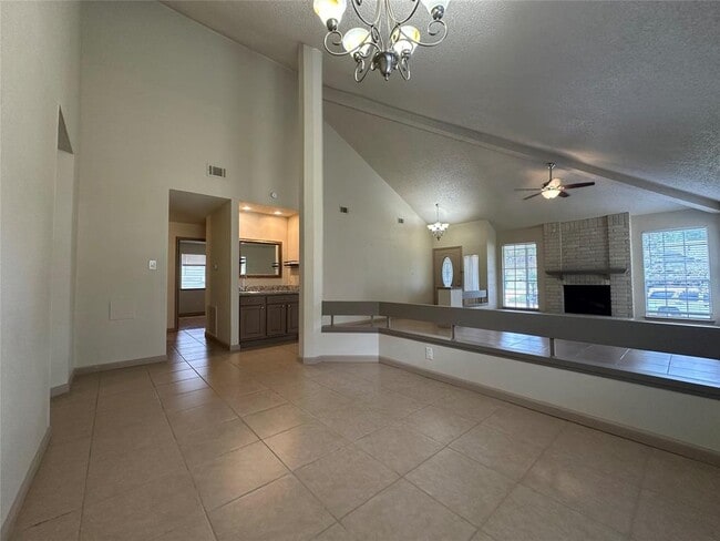 Building Photo - 16034 Barbarossa Dr