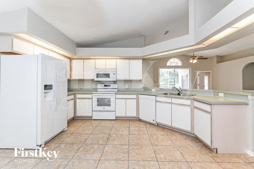 Building Photo - 16426 Coopers Hawk Ave