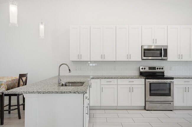 Building Photo - MATANZAS WOODS