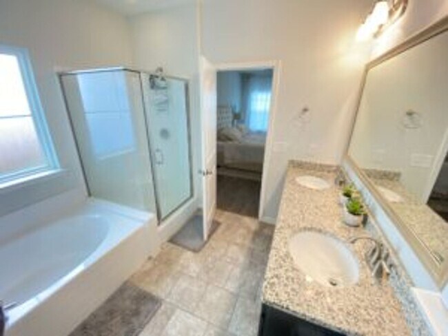 Building Photo - 243 Sallie Gordon Ln