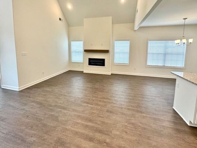 Building Photo - Now Leasing a 4-Bedroom 2.5 Bath Home with...