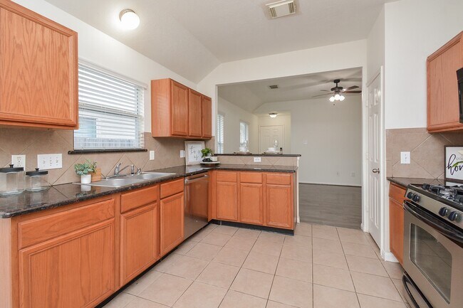 Building Photo - 12718 Boris Cove Trail