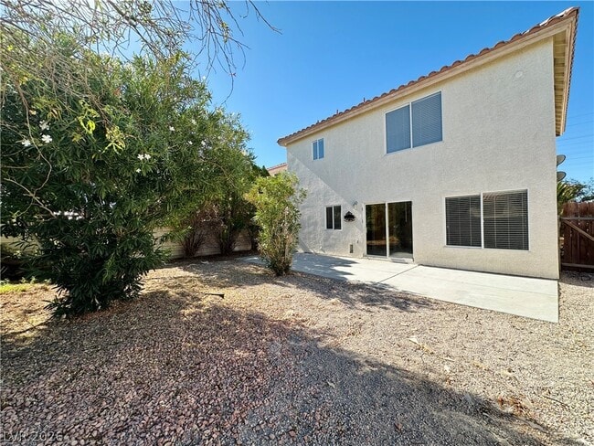 Building Photo - 964 Plantain Lily Ave