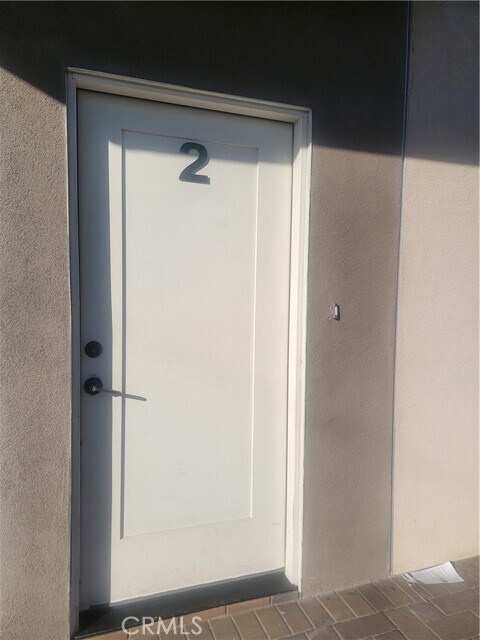 Building Photo - 7334 Vineland Ave