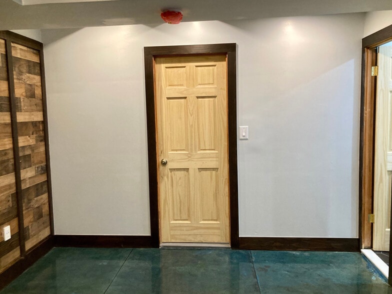 Apartment Door - 1071 Greene Ave