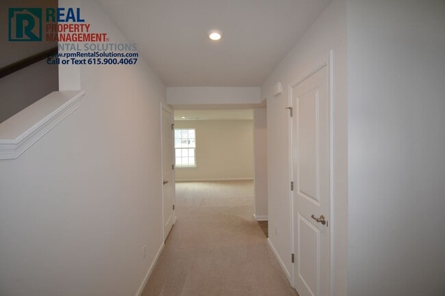 Building Photo - Gorgeous home in Three Rivers Community! N...