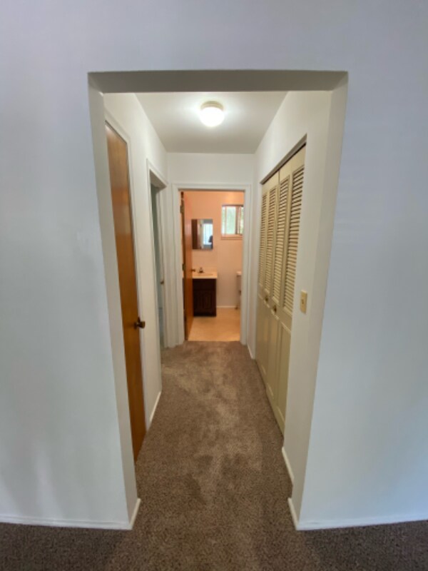 Building Photo - 126 Church St