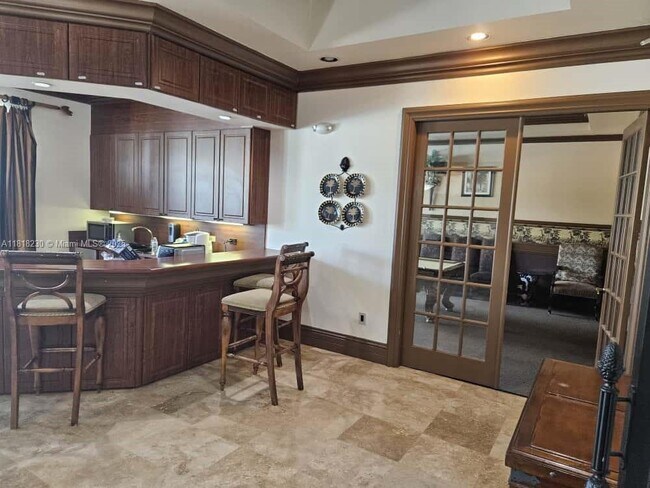 Building Photo - 207 Villa Cir