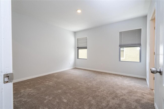 Building Photo - 4341 Acorn Ct