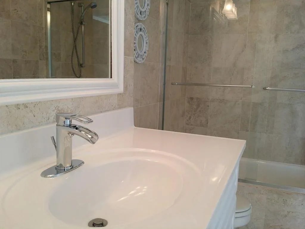 Building Photo - 11930 N Bayshore Dr