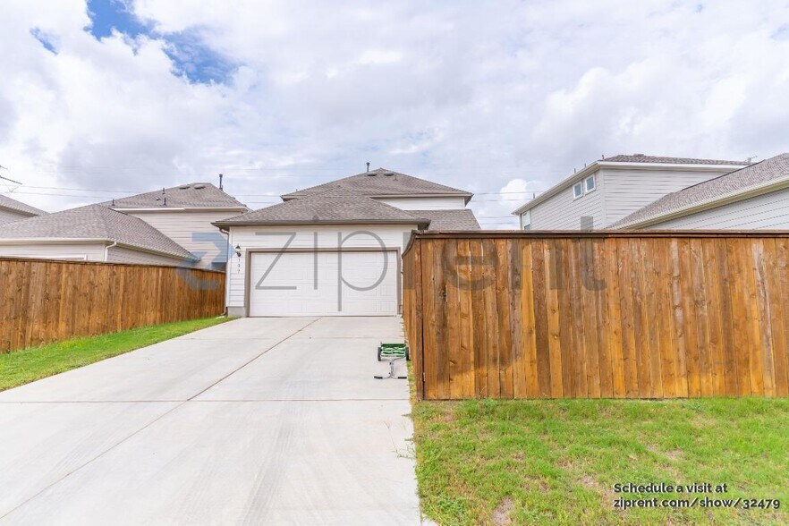 Building Photo - 109 Thurman Holt Rd