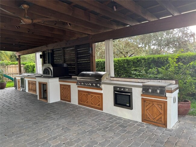 Building Photo - 6920 SW 96th Ct