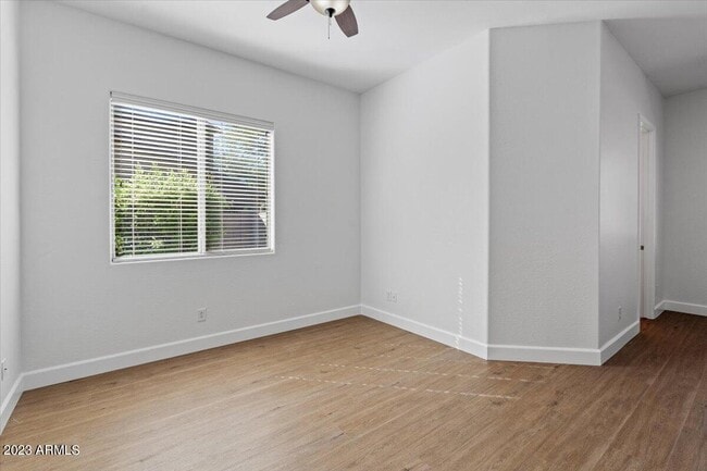 Building Photo - 2413 W Sienna Bouquet Pl