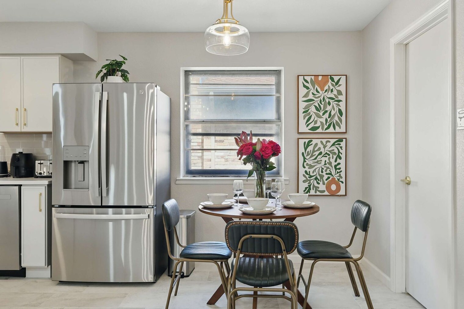 Building Photo - 522 Flamingo Way