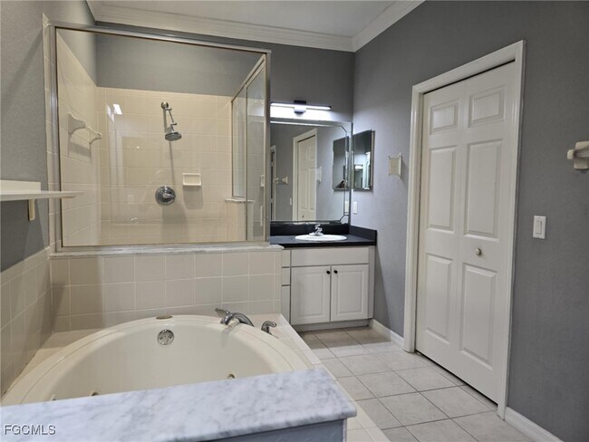 Building Photo - 14830 Calusa Palms Dr