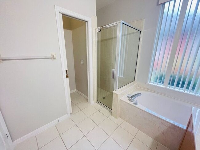 Building Photo - Coming soon!!!!-The Oaks-Pool Home-1738 Golfview Dr Kissimmee FL 34746