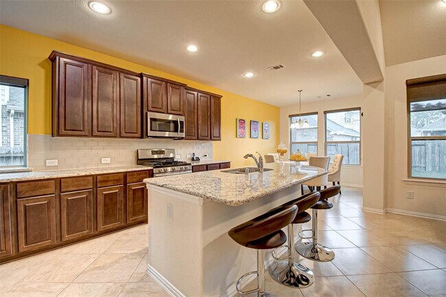 Building Photo - 8219 Peppervine Ct