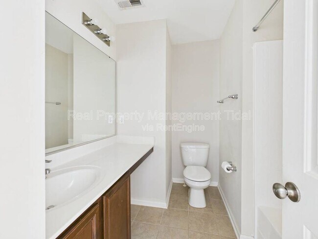 Building Photo - 205 Cheeseman Rd