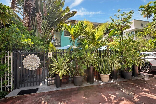 Building Photo - 1035 Meridian Ave