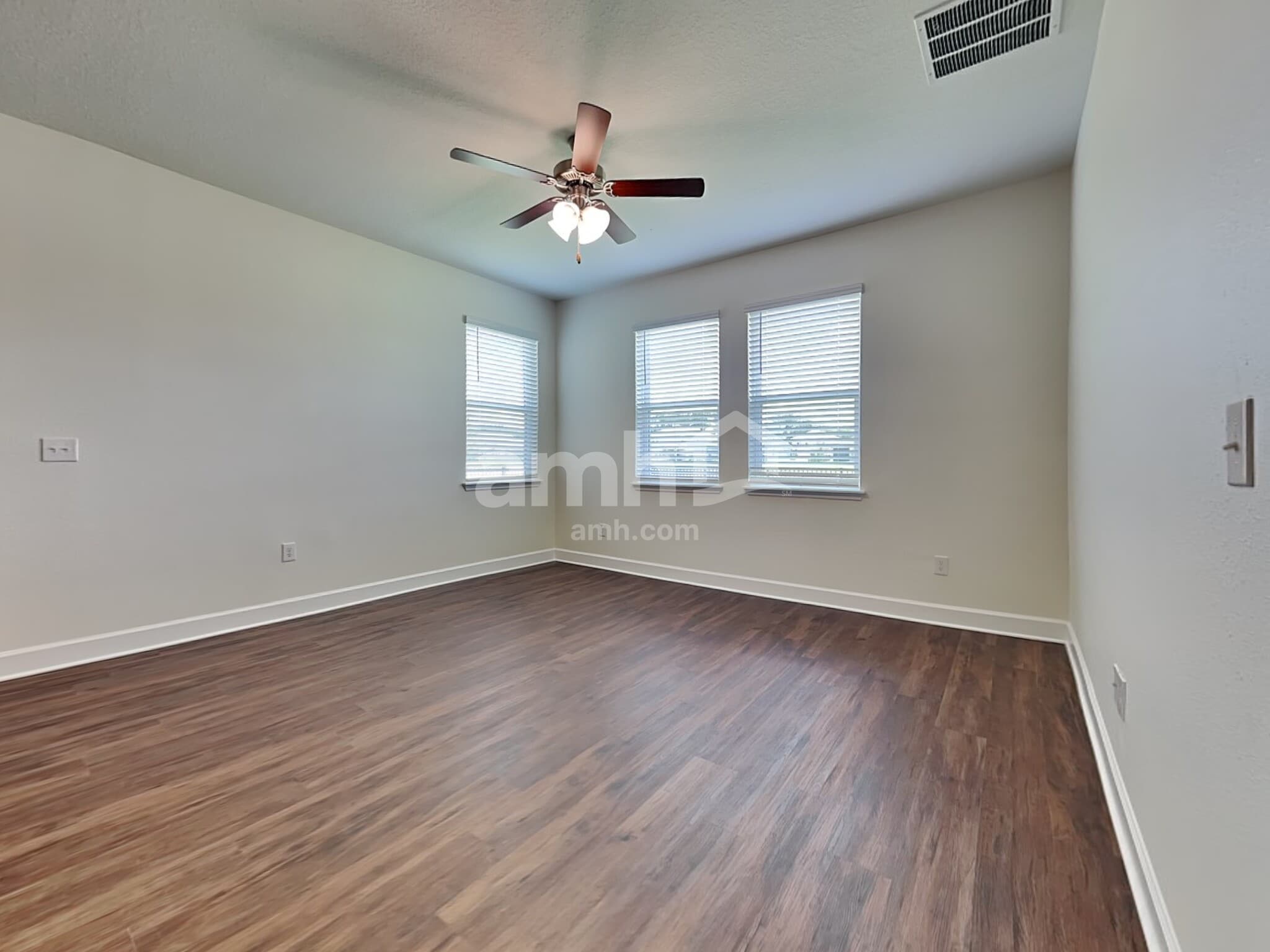 Building Photo - 33919 Thyme Dr