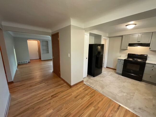 Building Photo - 5418 Charles Ave