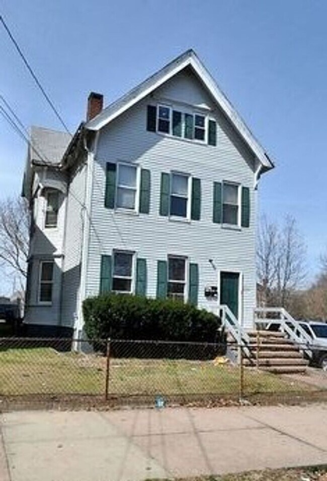 Primary Photo - 630 Howard Ave