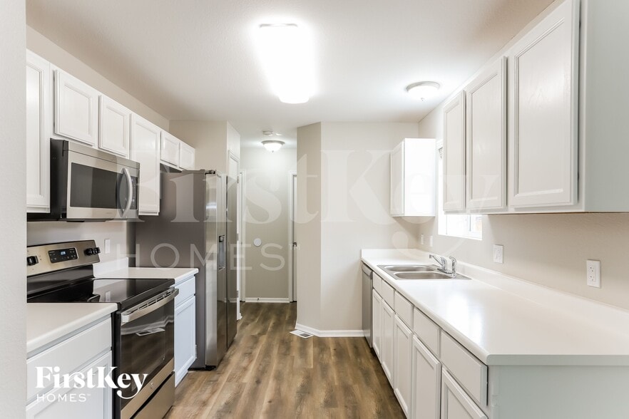 Building Photo - 7170 Allens Park Dr