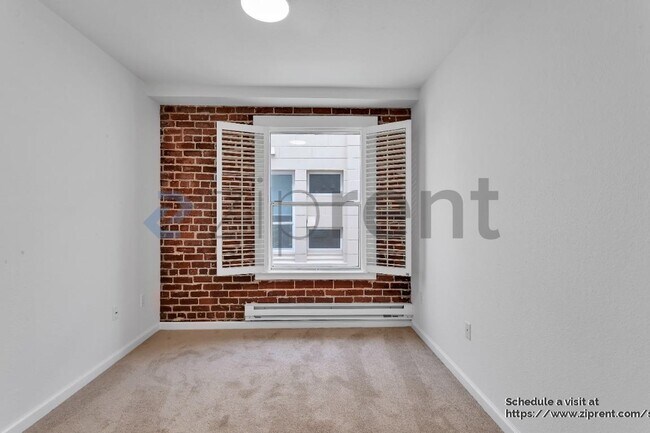 Building Photo - 323 29th St