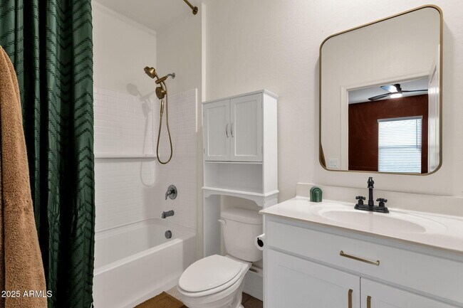 Building Photo - 13330 E Sunflower Ln