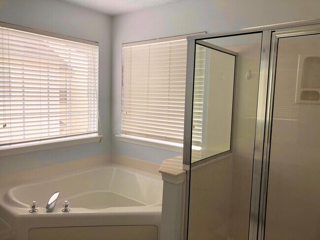 Building Photo - Beautiful Single Family Home | 3 BR/2.5BA |Open Layout + Prime Location